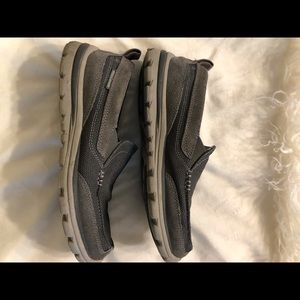 Sketchers men’s slip ons